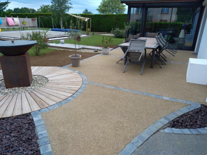 Réalisation de béton désactivé décoratif à Lons-le-Saunier