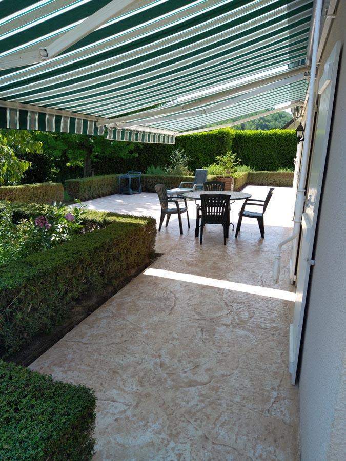 Aménagement complet de terrasse à Lons-le-Saunier